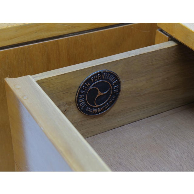 Rare Pair of Eliel & Pipsan Saarinen Chests for Johnson Furniture, 1940s For Sale - Image 11 of 16