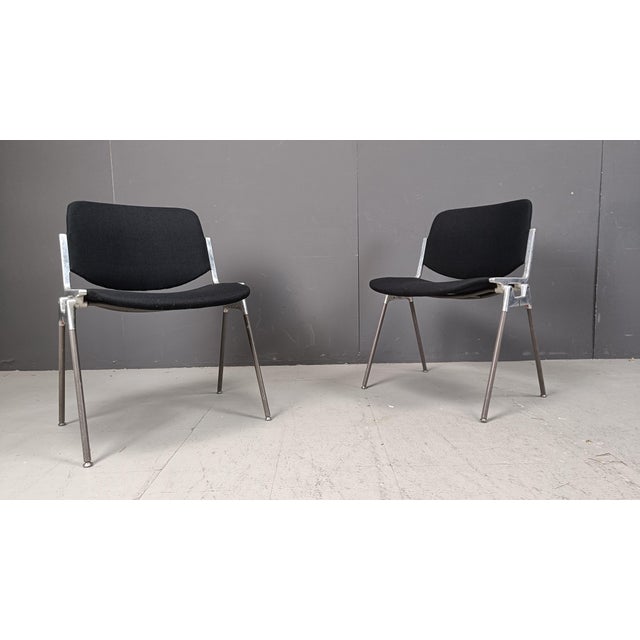 Mid-Century Modern DSC 106 Dining Chairs by Giancarlo Piretti for Castelli, 1970s, Set of 8 For Sale - Image 3 of 10
