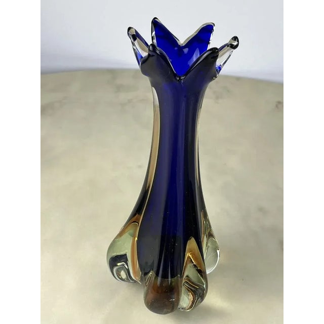 Submerged glass vase of Murano, Italy, 70s Intact and in good condition. Imperceptibli signs of time. Observe the air...