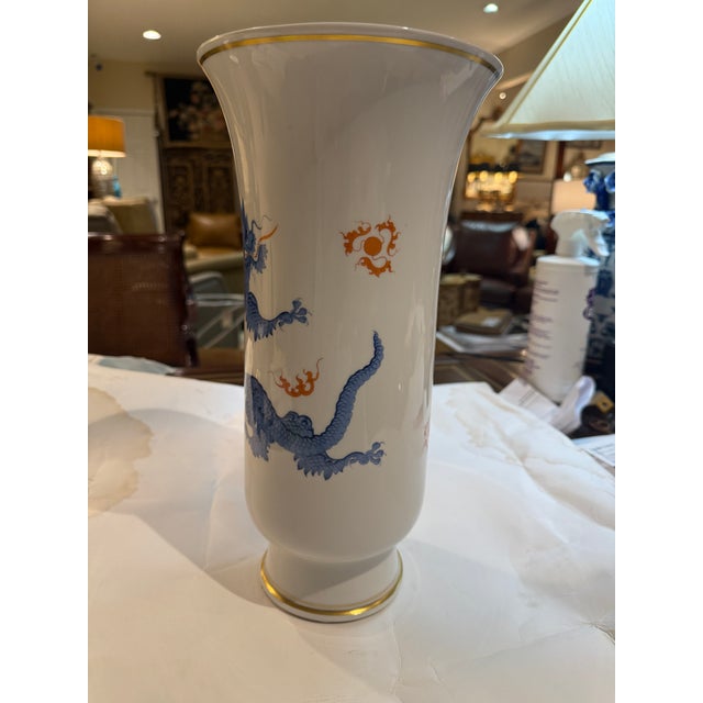Beautiful Rare Tall Blue Ming Dragon Meissen vase from the early 20th Century, a wonderful example of the mastery of...