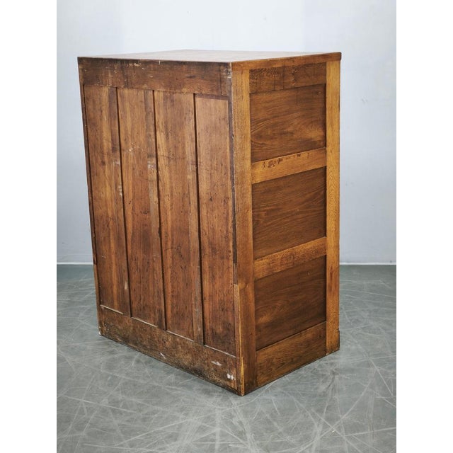 1930s Czech Oak Filing Cabinet from Baťa Factory, Zlín, 1930s For Sale - Image 5 of 18