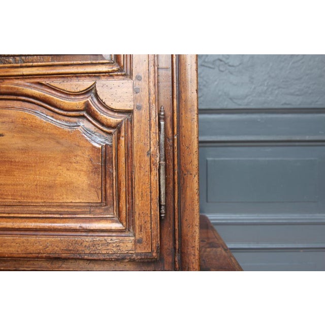 French Buffet À Deux Corps in Walnut For Sale - Image 17 of 18