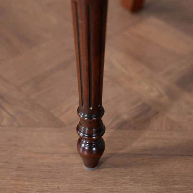 Traditional Niagara Furniture Round Back Mahogany Side Chair For Sale - Image 3 of 8