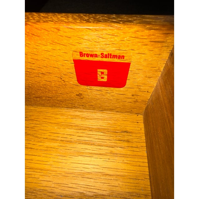 John Keal for Brown-Saltman | Mid-Century Modern Walnut and Smoked Glass Table For Sale In Los Angeles - Image 6 of 10