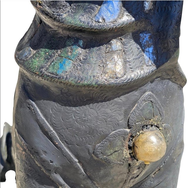 Metal 1950s Large Jeweled Burmese Bronze Chinthe Guardian Lion Foo Dogs, 2 Pieces For Sale - Image 7 of 17