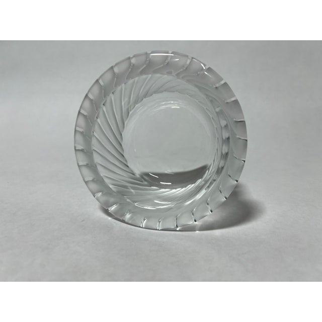 Art Deco French Art Deco Lalique "Smyrne" Crystal Ashtray, Circa 1920s For Sale - Image 3 of 6