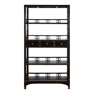 Chinese Qing Dynasty 19th Century Bookcase with Open Shelves and Ring Motifs For Sale