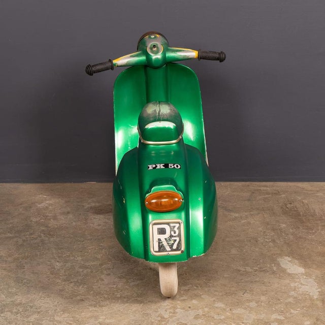 Vintage Italian Ride on Vespa for Children, 1960 For Sale - Image 4 of 18