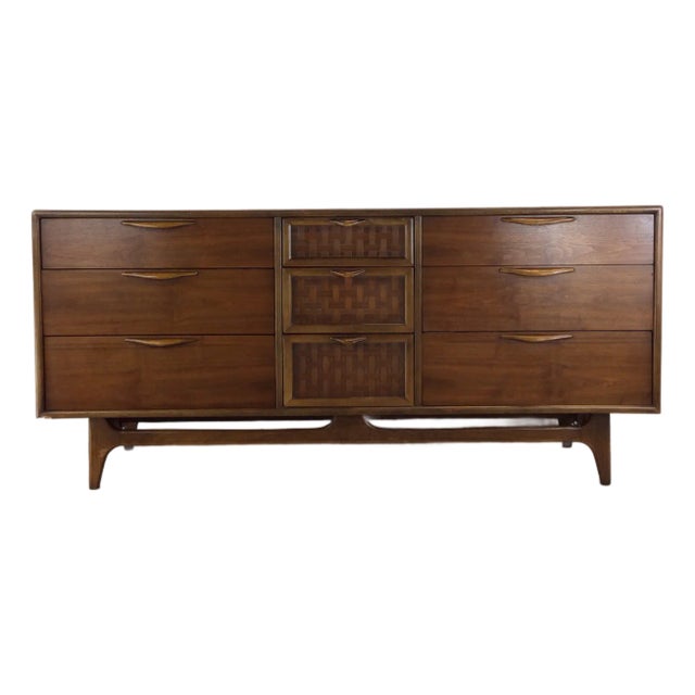 Mid Century Modern Lowboy Dresser by Perspective Series From Lane Furniture For Sale