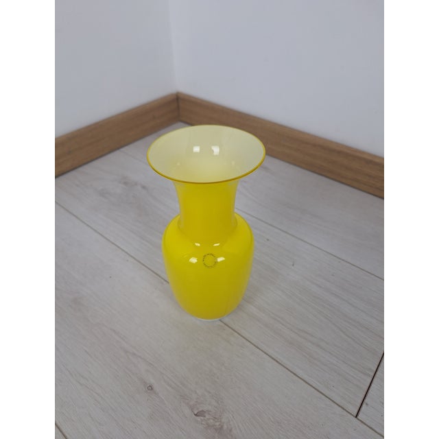 Venini Opalino Series Vase in Yellow Murano Glass from Venini, 1990s For Sale - Image 4 of 8