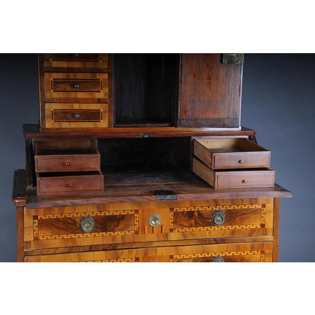 Museum Secretaire / Tabernacle in Walnut, 1810s For Sale - Image 6 of 18