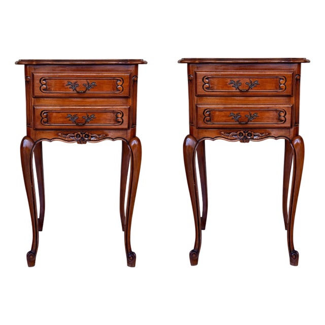 French Bedside Tables with Cabriole Legs, 1950s, Set of 2 For Sale
