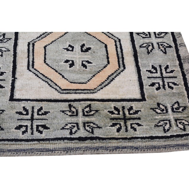 Traditional Oushak Hand Knotted Wool Rug, 2'9"x11' For Sale - Image 3 of 5