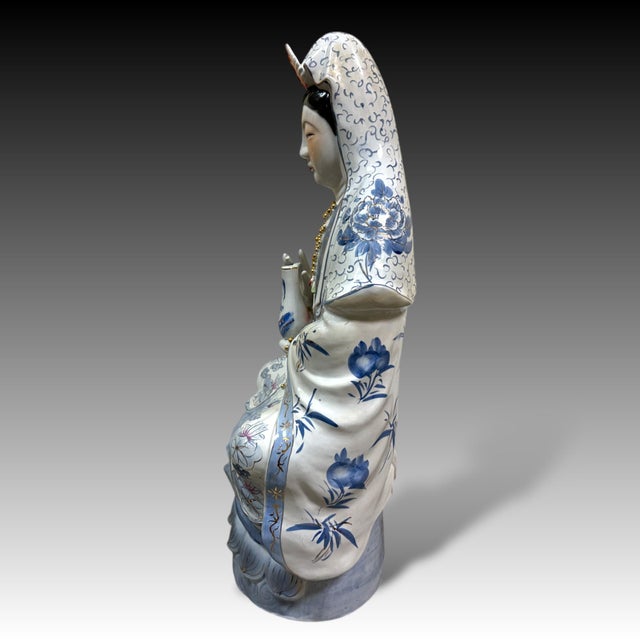 Mid 20th Century Polychrome Glazed Porcelain Guanyin Bodhisattva, Mid 20th Century For Sale - Image 5 of 9
