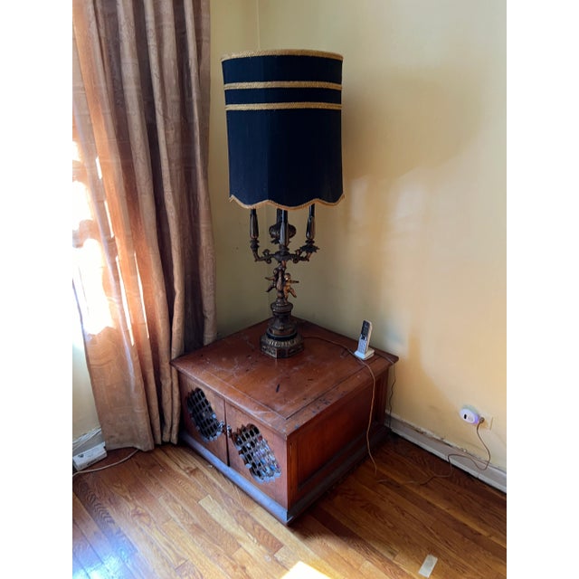 LAST 2 WEEKS. ITEM MUST GO!! It will be donated by 10/17/2025. Accepting ALL Offers. Vintage' 60s/'70s large square end...