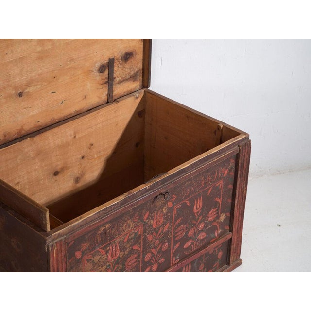 Painted Bridal Trunk, 1891 For Sale - Image 5 of 14