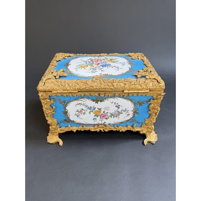 19th Century Porcelain and Gilt Bronze Casket, France For Sale - Image 15 of 18