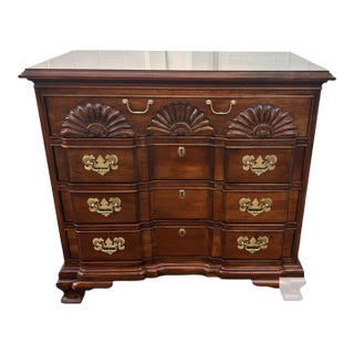 Vtg. Harden Georgian Style Shell Carved Cherry Block Front Bachelors Chest For Sale