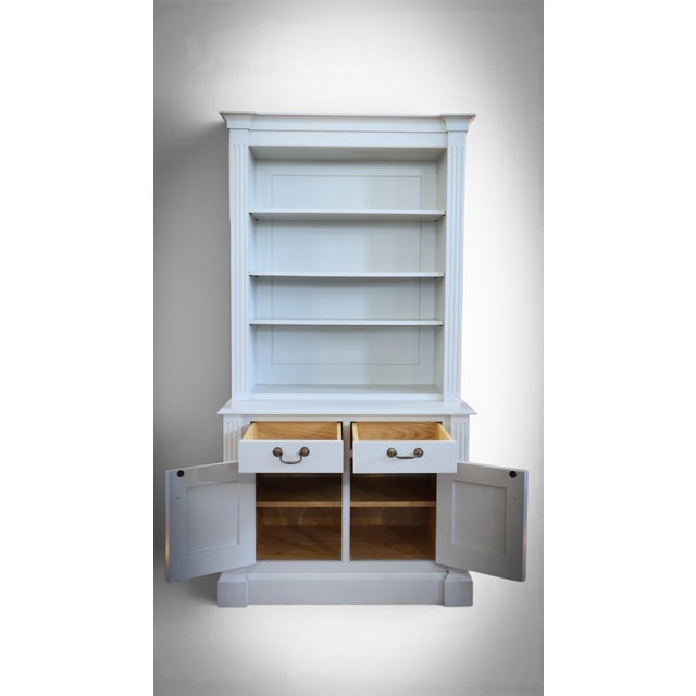 Absolutely stunning piece of furniture, quality made to the highest standards by Laura Ashley. Condition: Excellent with...