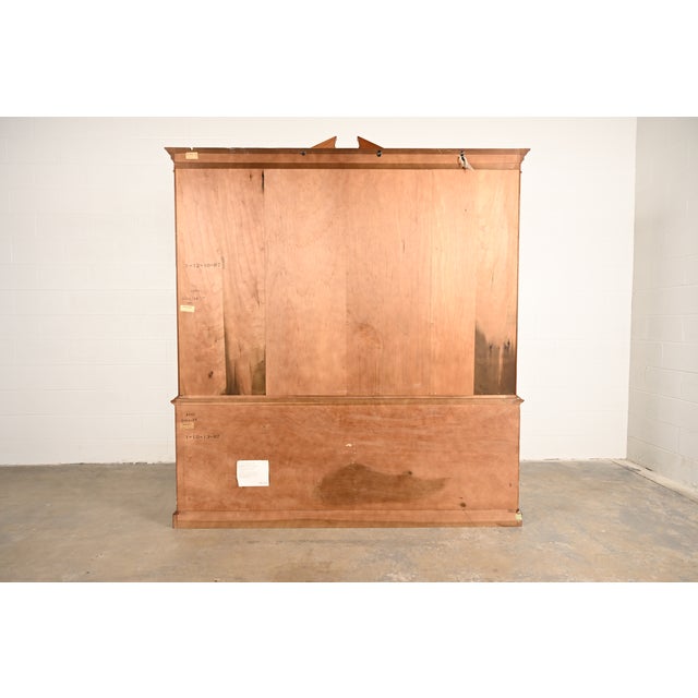 Henredon Georgian Carved Mahogany Breakfront Bookcase Cabinet For Sale - Image 14 of 16
