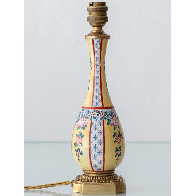Metal Chinoiserie Yellow Porcelain Lamp, Europe, 1900s For Sale - Image 7 of 15