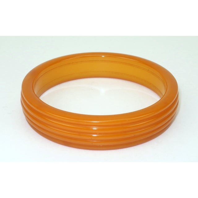 1940s Bakelite Style 1940's Carved Bangle Bracelets, Set of 3 For Sale - Image 5 of 11