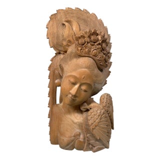 Vintage Balinese Woman with Hummingbird Sculpture in Wood, 1950s For Sale
