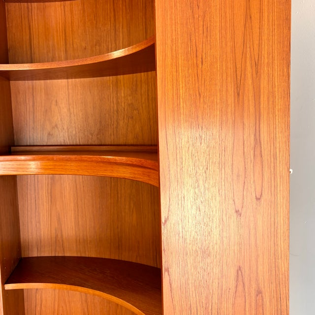 1970s Mid-Century G Plan Teak Corner Cabinet / Bookcase With Curved Door For Sale - Image 9 of 11