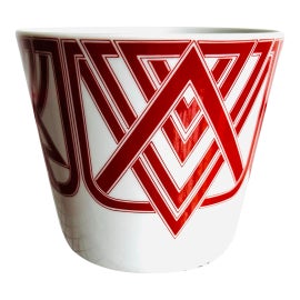Example of Fitz and Floyd Planters