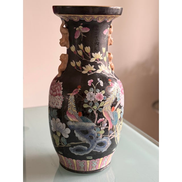 70’s-80’s Chinese Da Qing Qianlong Nian Zhi Chinese Famille Noire Floor Vase For Sale - Image 11 of 12