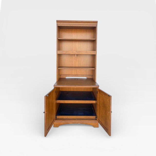 Vintage Hooker Furniture Oak Hutch Cabinet With Open Shelving, 20th Century For Sale - Image 13 of 15