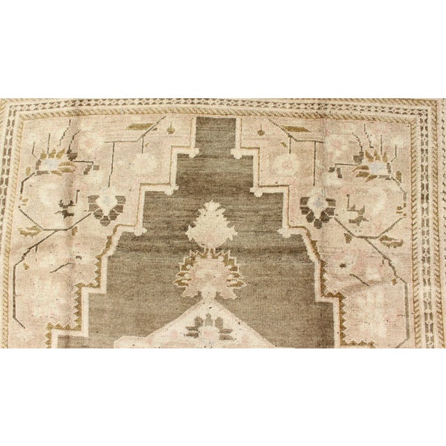 Textile Earth Tone Vintage Turkish Oushak Rug With Tribal Geometric Designs 6'4 X 9'7 For Sale - Image 7 of 9