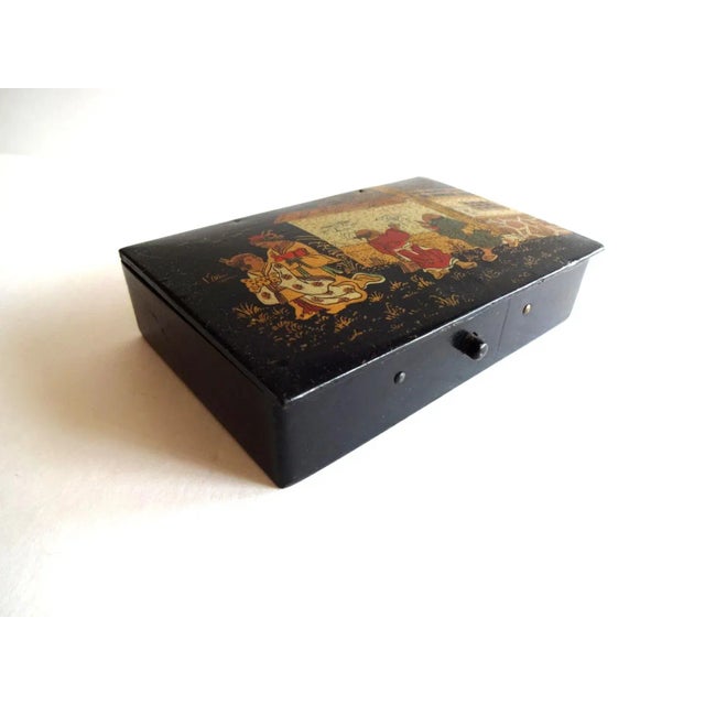 19th Century French Napoleon III Chinoiserie Papier Mache Box For Sale In San Francisco - Image 6 of 6