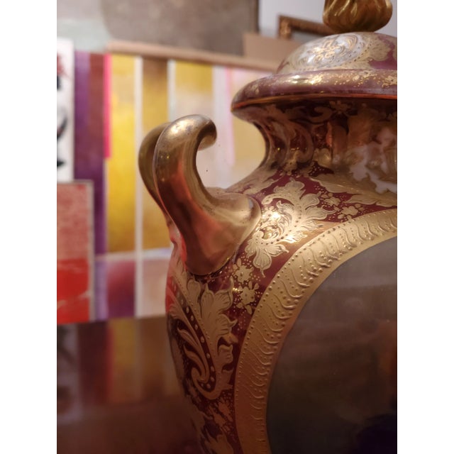 Early 19th Century Antique Royal Vienna Gold Painted Palace Urn Girl Portrait For Sale - Image 5 of 12