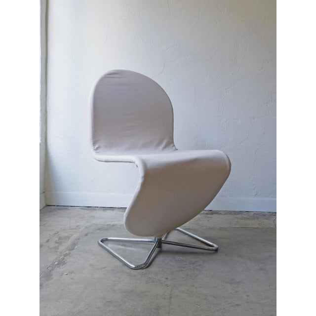 Set of six sculptural chairs attributed to Verner Panton's 1-2-3 Cantilever Chairs with steel butterfly base and new...