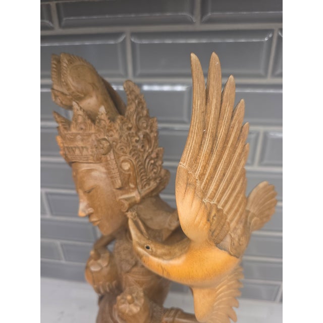 Museum-Quality Mid 20th Century Balinese Suar Wood Goddess Dewi Sri With Birds Masterwork Sculpture (Mas, Bali) For Sale - Image 9 of 11