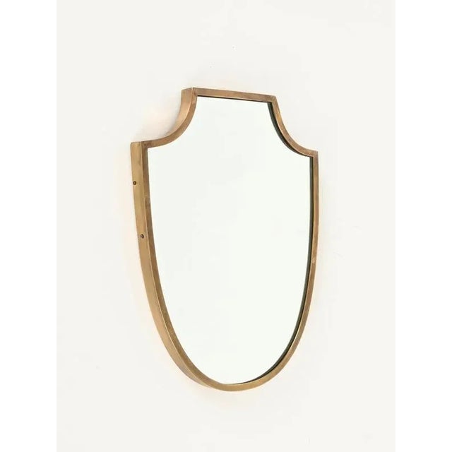1950s Italian Brass Shield-Shaped Mirror by Gio Ponti, 1950s For Sale - Image 5 of 14