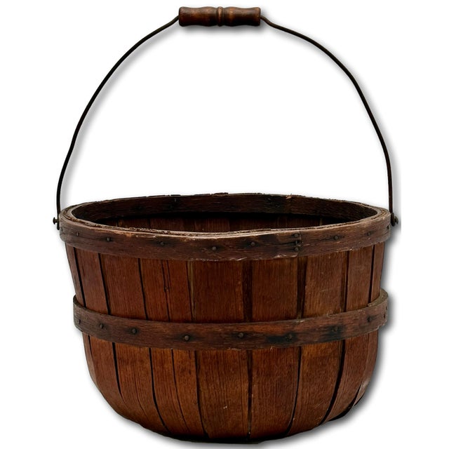 American Great Antique American Hand Made Steam Bent Oak Maine Apple Farm Gathering Basket With Excellent Patina For Sale - Image 3 of 18