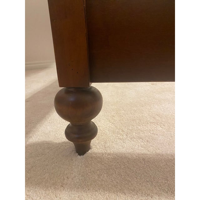 Ethan Allen British Classics Queen Sleigh Bed With Low Footboard "Cayman" Late 20th Century Excellent Condition For Sale - Image 9 of 12