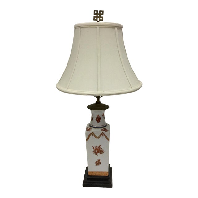 Vintage Honi Chilo Traditional Porcelain Table Lamp For Sale