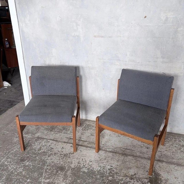 1970s Brutalist Pine and Oak Lounge Chairs, 1970s, Set of 2 For Sale - Image 5 of 7