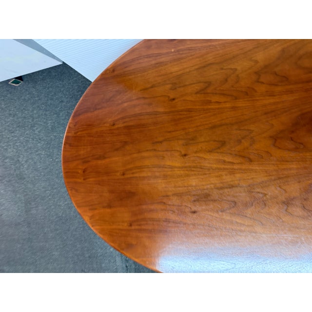 White Mid Century Space Age Tulip Coffee Table For Sale - Image 8 of 12