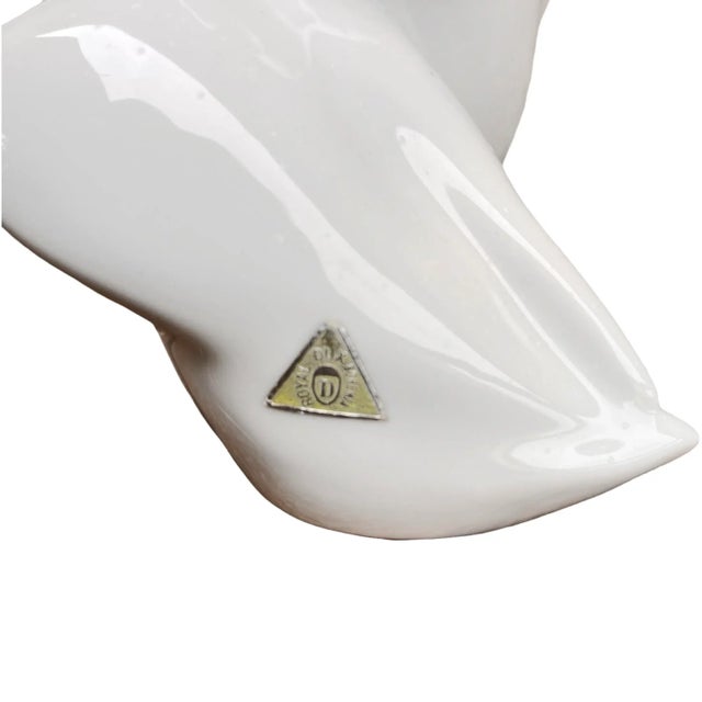 Pair of Ducks Figurine Jaroslav Ježek, Royal Dux, Czechoslovakia, 1960s Brussels Style For Sale - Image 4 of 11