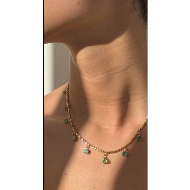 Green Emerald Fringe Necklace, 14k Gold For Sale - Image 8 of 14