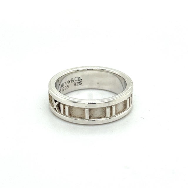 1990s Authentic Tiffany & Co Estate Atlas Ring Size 6.5 Silver 6 mm For Sale In New York - Image 6 of 6