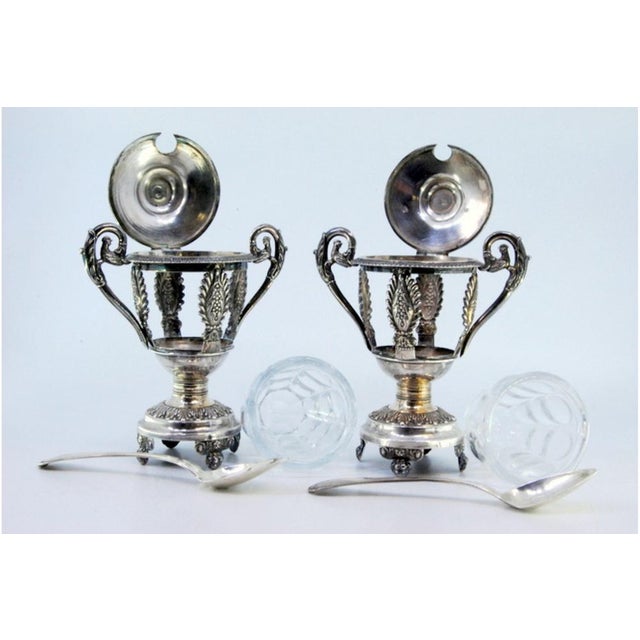 Mustard Pots in Embossed Silver with Palms, Glass Cores and Resting on Claw-Shaped Feet, Set of 2 For Sale - Image 4 of 9