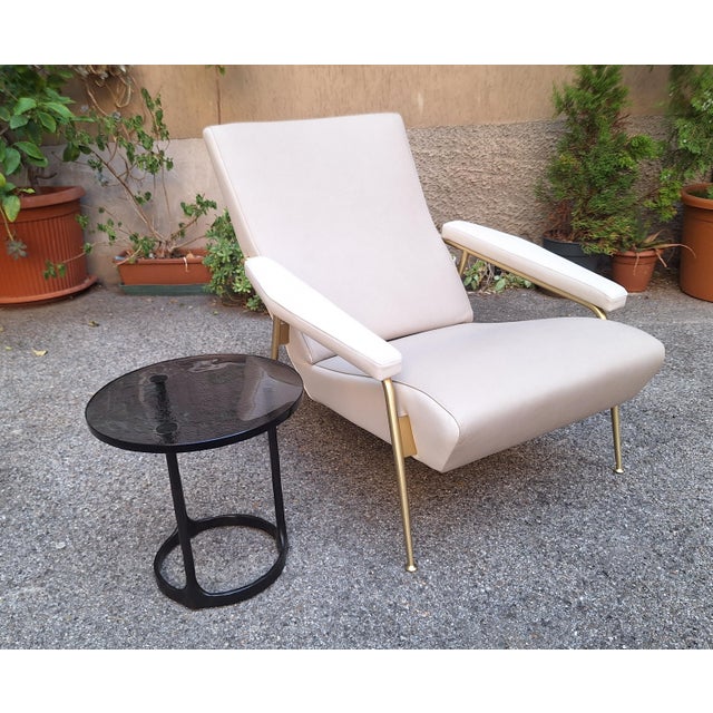 Metal Dezza D.153.1 Armchair in Two-Tone Leather by Gio Ponti for Molteni, 1990s For Sale - Image 7 of 17