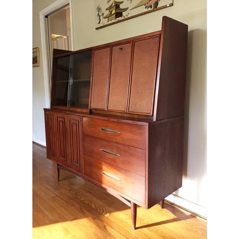 アンティークデスク　Broyhill Broyhill Saga Full Size Headboard With Storage. | Chairish