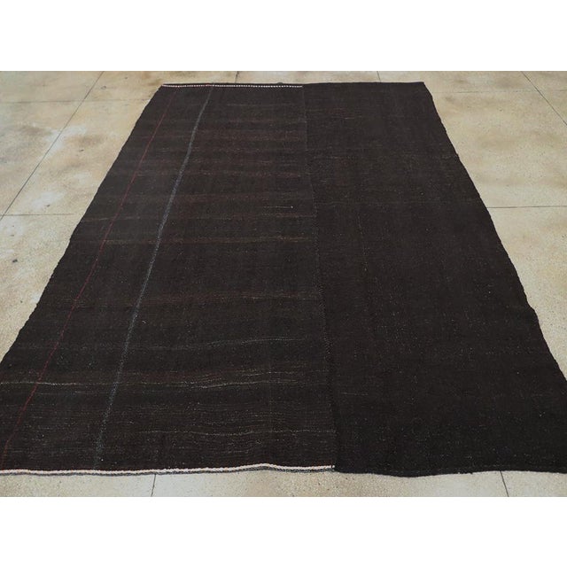 Galerie Shabab Collection Mid-20th Century Turkish Tribal Kilim Room Size Carpet in Dark Brown and Black For Sale - Image 4 of 9