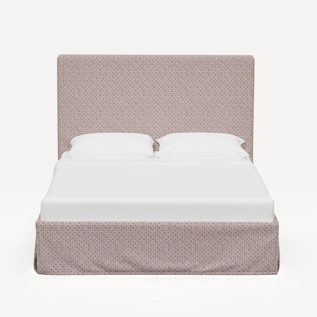 Traditional John Robshaw x Cloth & Company California King Johanna Slipcover Bed in Aalap Lavender For Sale - Image 3 of 4